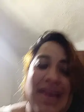 Arya_Gomez live cam on StripChat