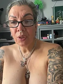 dieseldame1313 webcam