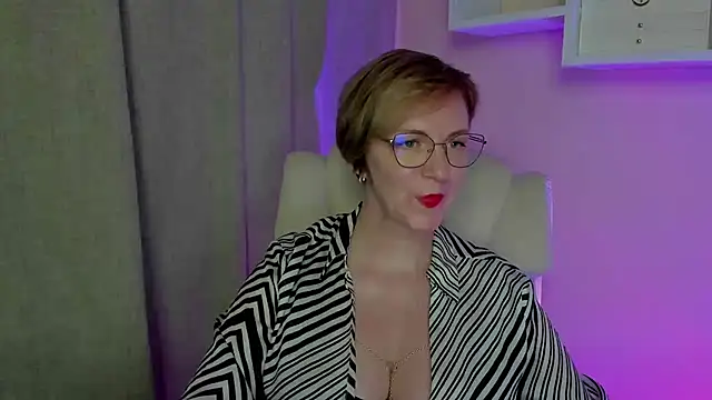 feliziadesire - FeliziaDesire's free webcam - UK Sex Cams