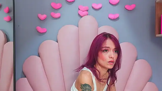 luci_miller webcam