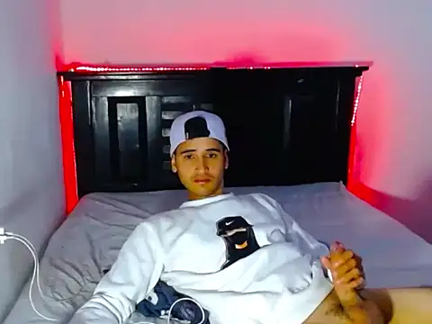 abrahaam25 - Abrahaam25's free webcam - UK Sex Cams