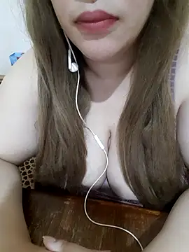 Madam_bezzzoul live cam on StripChat