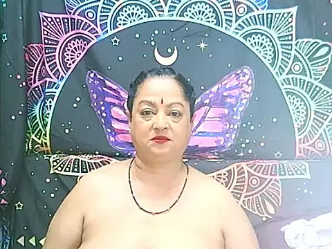 matureindian live cam on StripChat