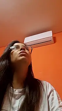 rposhta1991 live cam on StripChat