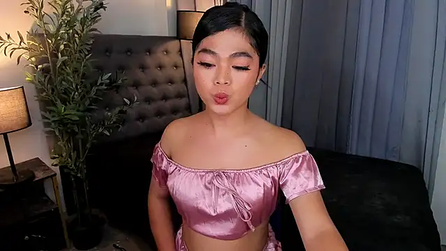 AsianHugecockAnna webcam