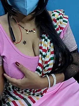 Tamil_Vennila_ live cam on StripChat