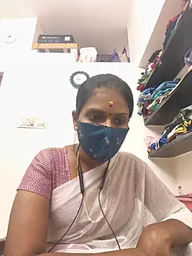 Tamil_Yalini12 live cam on StripChat