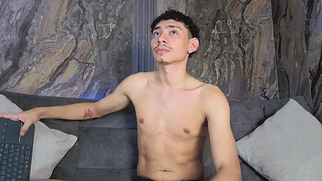 Daviid_laidd live cam on StripChat