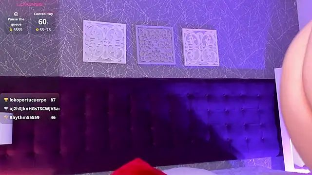 Emma_JJones webcam