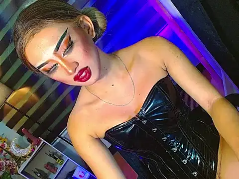 HOLLYWOOD_QUEEN_88 webcam