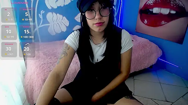 eli_doll webcam