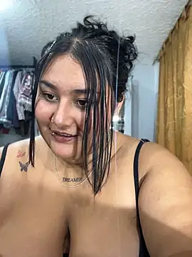 Nicky-222 live cam