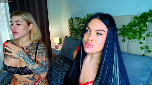 katerine_monroe (Ask my age) - 💘One girl slowly removes other’s bra 💘