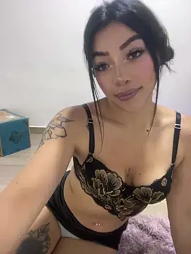 dakota_sakura (F young) - Doggy style with out panties 😈🤤