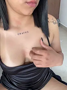 val12777 (F young) - SHOW TITS 😈