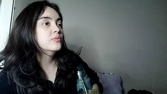 aishageisha (F young) - full naked