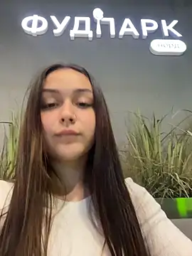 evelynfly (F teen) - Doggy without panties
