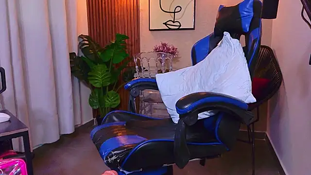 kenya--buhle (F young) - VERY SLIMY BLOWJOB