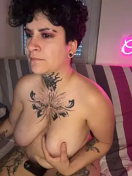 callmelouve webcam