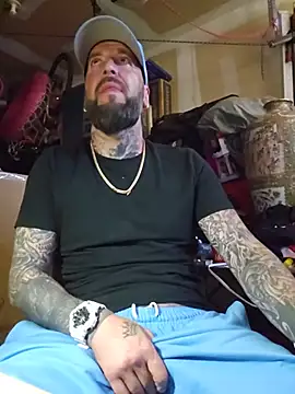Beardedtattood live sex cam