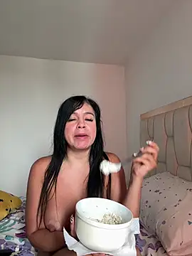_kathaLopez_ live cam on StripChat