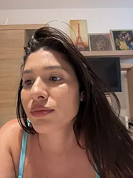 IrisBlues live cam on StripChat