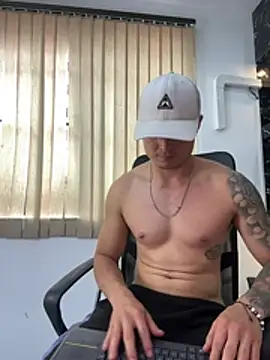 Alexander_ferre webcam