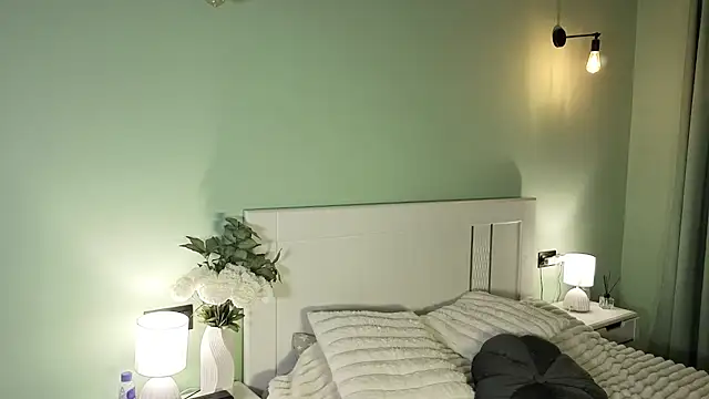 DianaaLight webcam