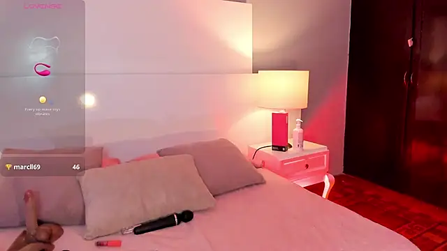Emily_robertss1 webcam