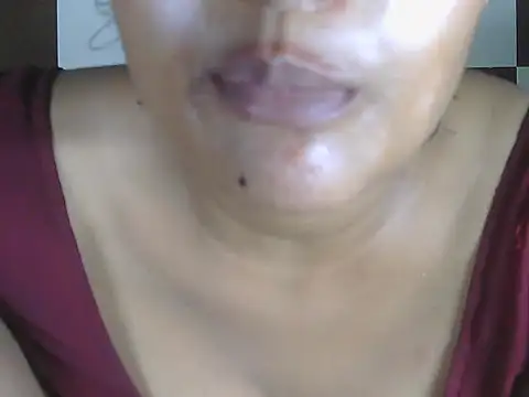 hotee_bhabi (F young) - Boobs show