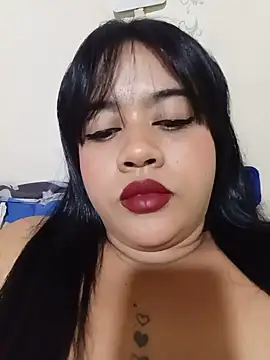 Daniiihot52 live cam on StripChat