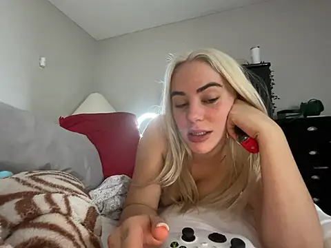 whitechocolate100M webcam