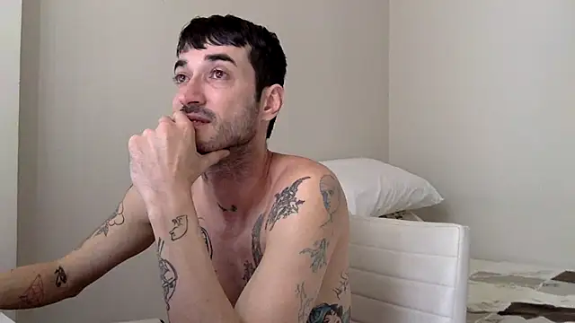 Fubinha live cam on StripChat