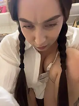 Holly_Play