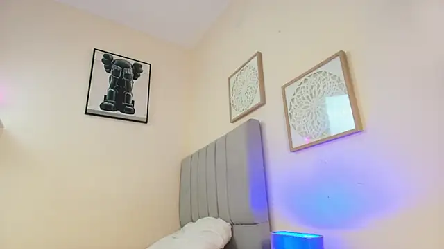 mary_cute9 - Mary_cute9's free webcam - UK Sex Cams