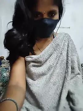 deepa-telugu143 (F milf) - Boobs oil massag in public