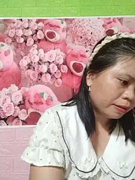 xuka_lyss (F young) - ❤️ nụ hôn 😘😘😘
