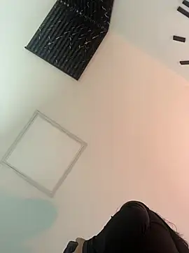 LiliMilk_21 webcam