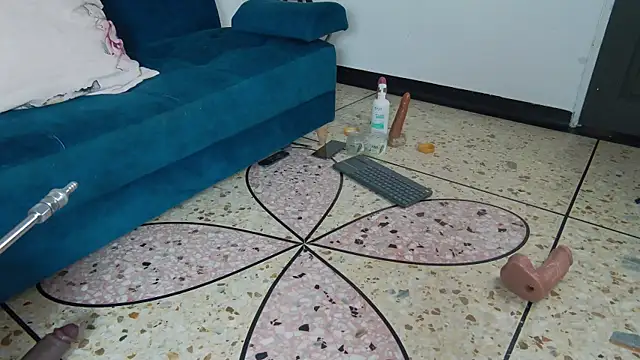 Daliana_Gounbolt webcam