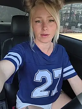 poppy_xo (F milf) - LT toy control 10 minutes