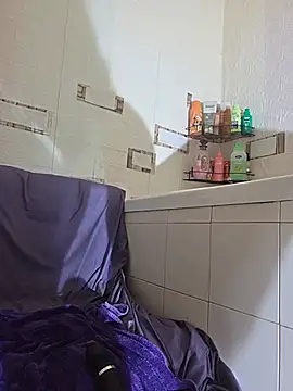 EmySkinny85 webcam