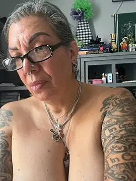 dieseldame1313 webcam