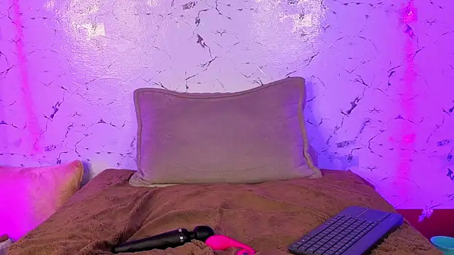 andrea_miller1 webcam