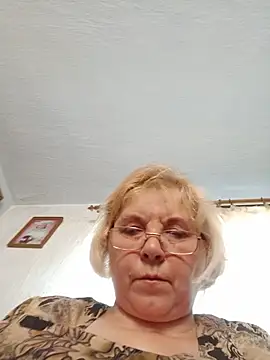 Elena_Beautiful784 webcam