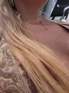 Dirtyfeelin webcam