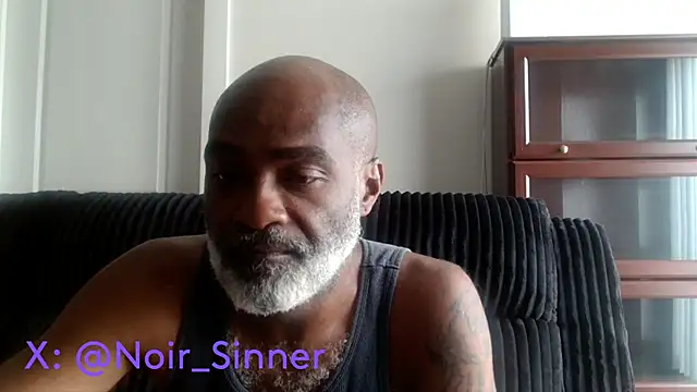 sinnernoir (M mature) - naked