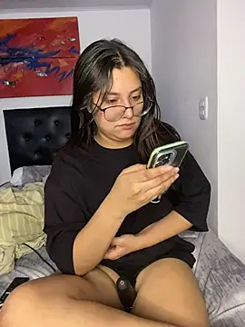 velma_star (F teen) - FIBGERS IN MY PUSSY😋