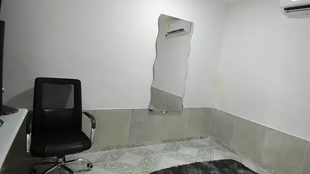 man_dur07 live cam on StripChat