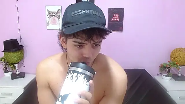 zayne_lyon webcam