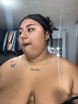 Nicky-222 live cam